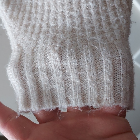 American Eagle s/p long sleeve v neck sweater white black brown - Picture 3 of 11